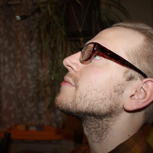 Meet your Posher, Rob - Picture 1 of 1